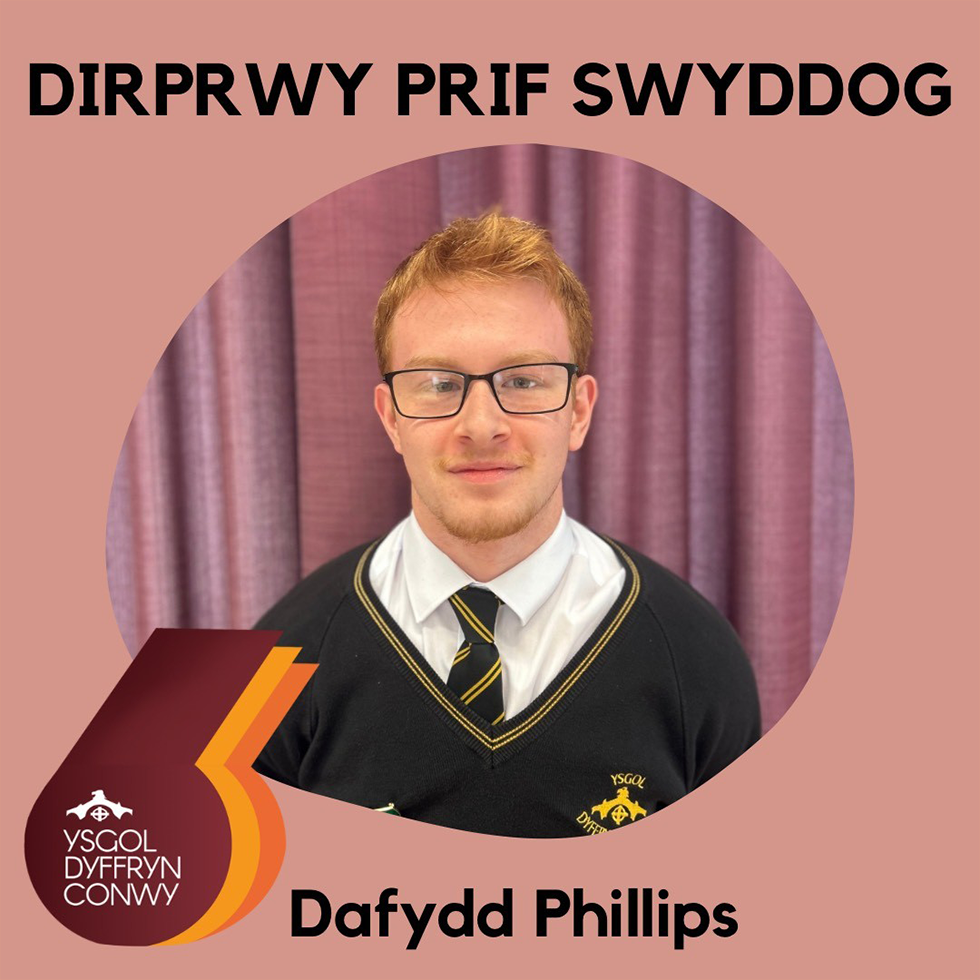 dirprwy prif swyddog marek huws-tyburski